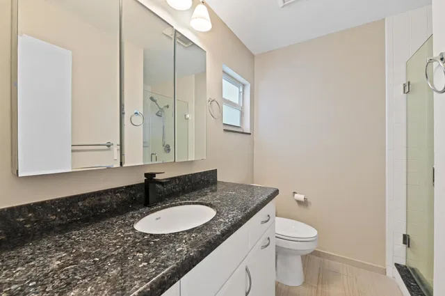 Residence photo 17