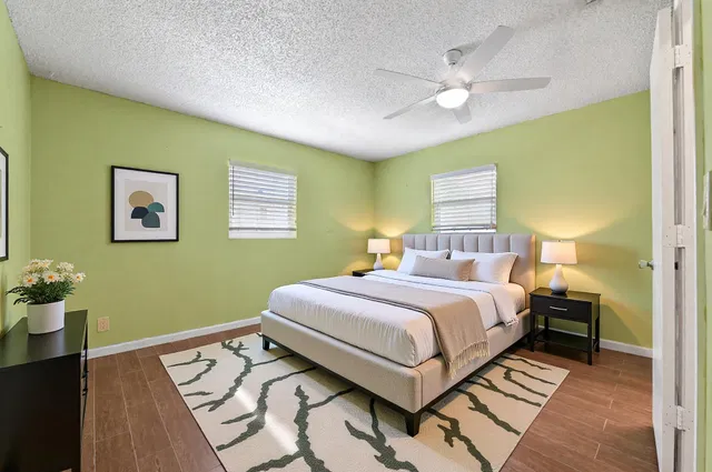 Residence photo 18