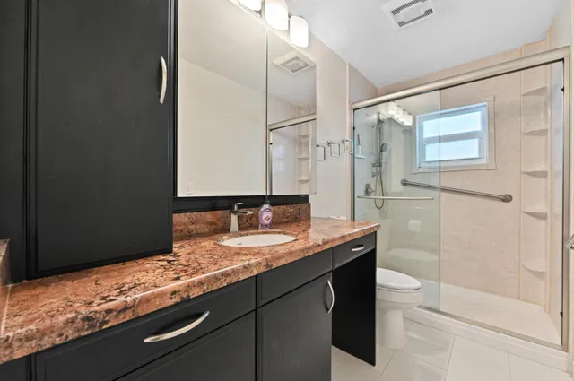 Residence photo 20
