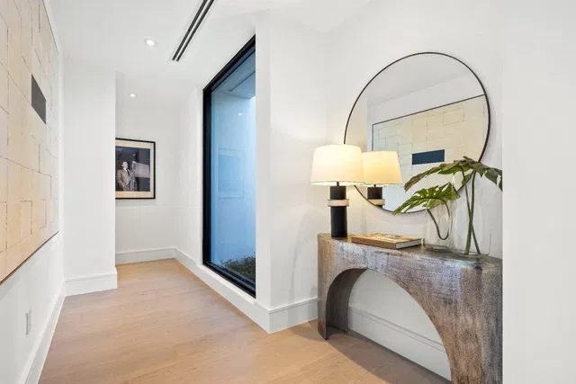 North End Palm Beach Residence photo 17