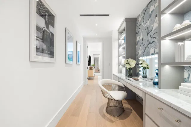 North End Palm Beach Residence photo 18