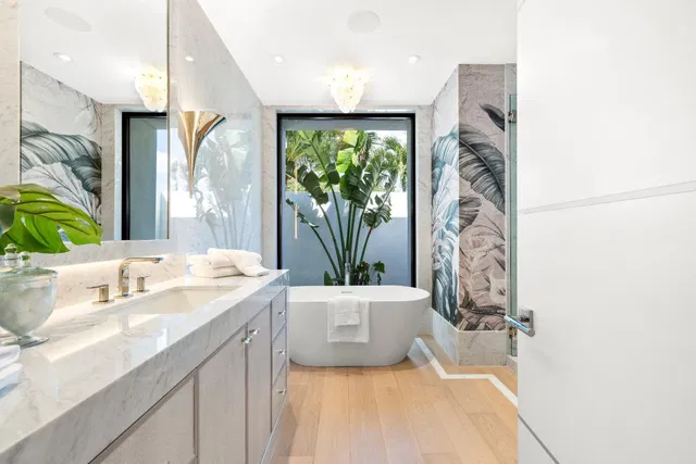 North End Palm Beach Residence photo 20