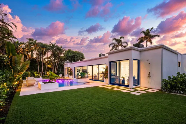North End Palm Beach Residence photo 32