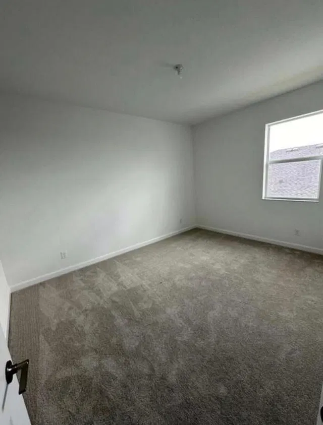 Residence photo 12