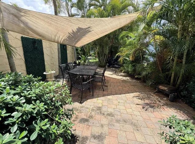 Village of North Palm Beach Unit 102 photo 13