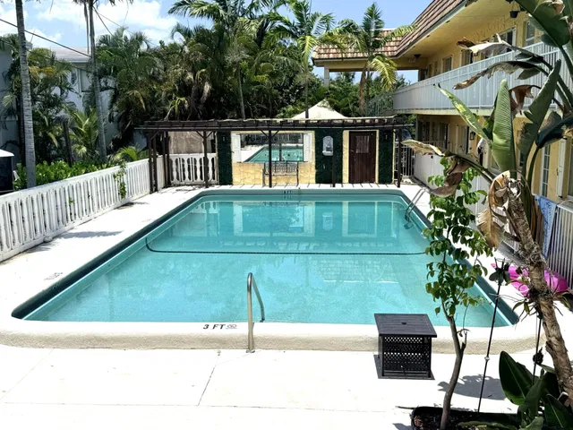 Village of North Palm Beach Unit 102 photo 17