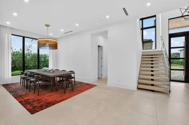  Residence photo 15