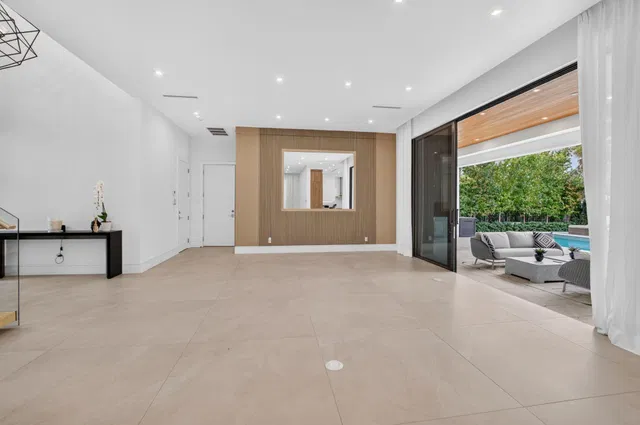  Residence photo 18