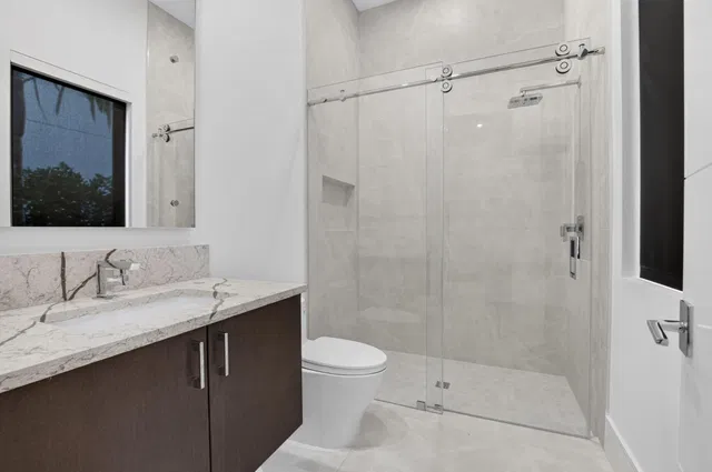  Residence photo 34