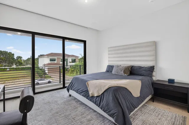  Residence photo 86