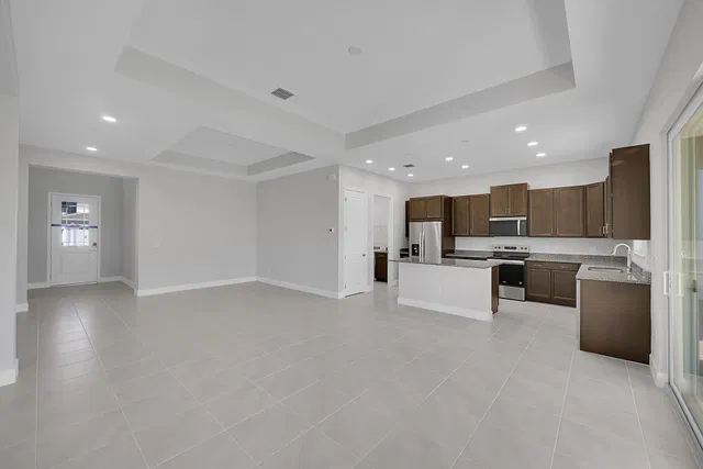 Residence photo 5