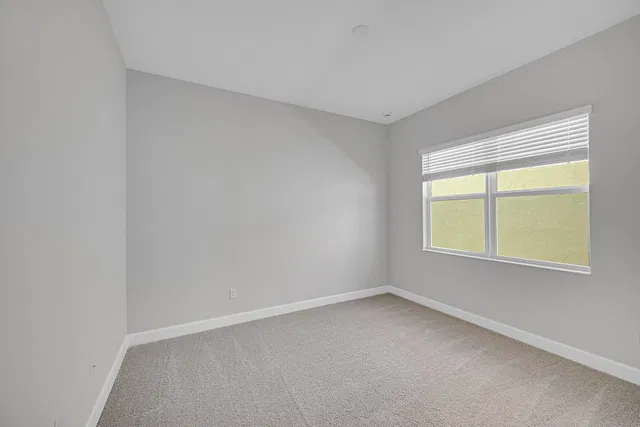 Residence photo 14