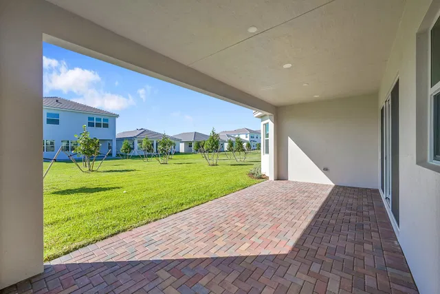 Residence photo 18