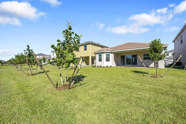 Residence photo 20