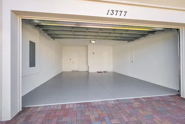Residence photo 22