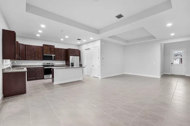  Residence photo 5