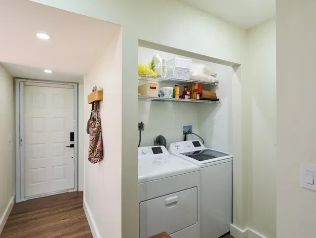  Unit E photo 21