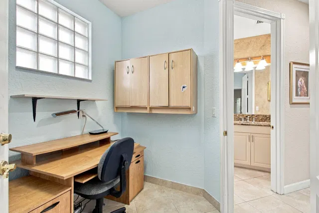  Residence photo 20