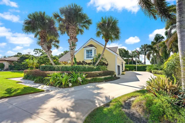 Residence photo 2
