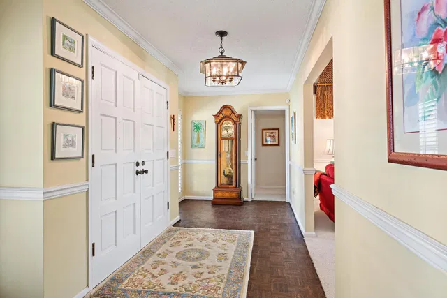 Residence photo 3