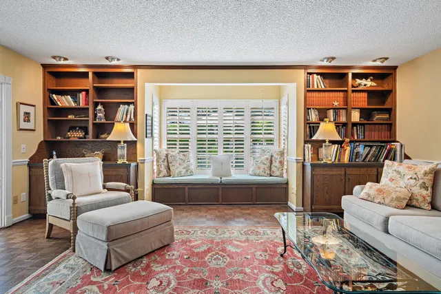 Residence photo 8
