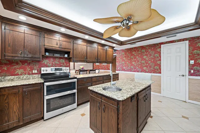 Residence photo 12