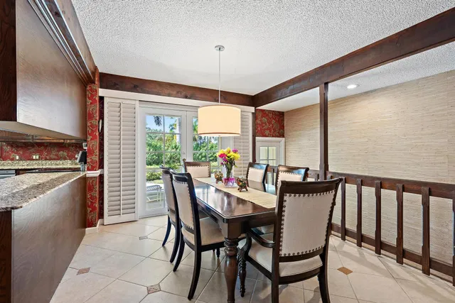 Residence photo 14