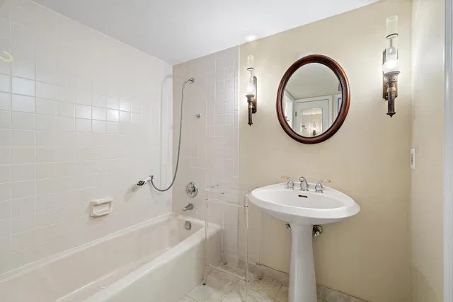 Residence photo 18