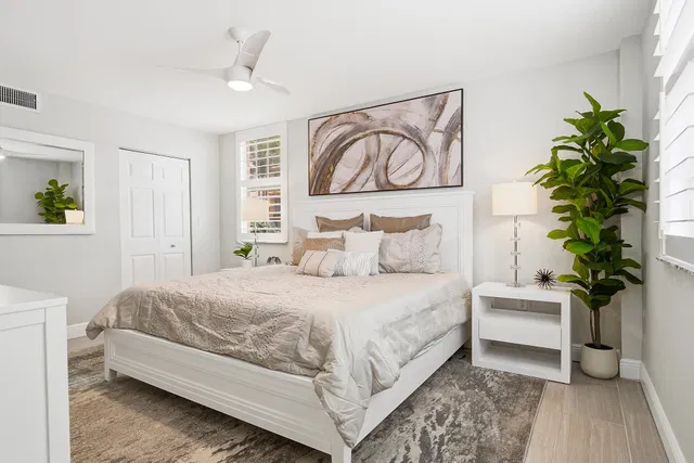 Flagler Pointe Unit 201 photo 18