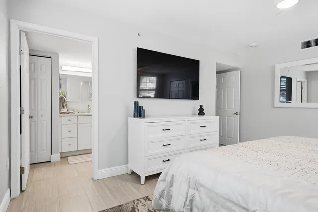 Flagler Pointe Unit 201 photo 19