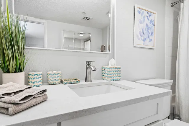 Flagler Pointe Unit 201 photo 21