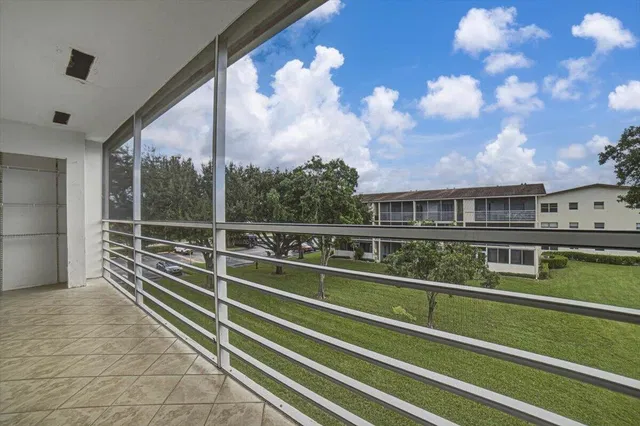 Unit 291 photo 20