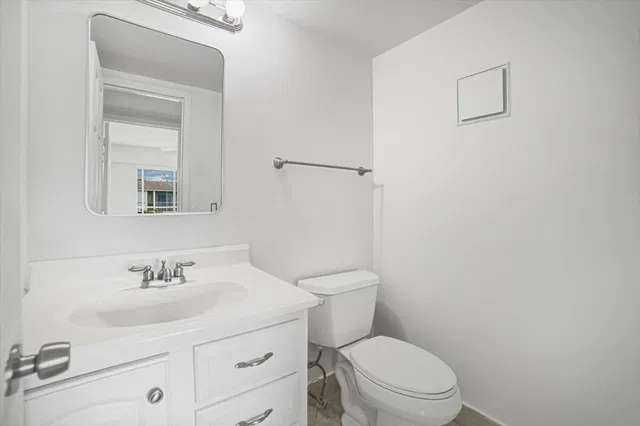 Unit 291 photo 23