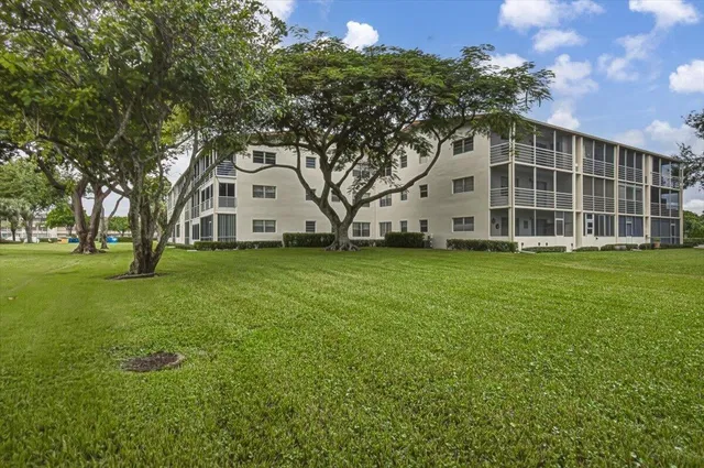 Unit 291 photo 24