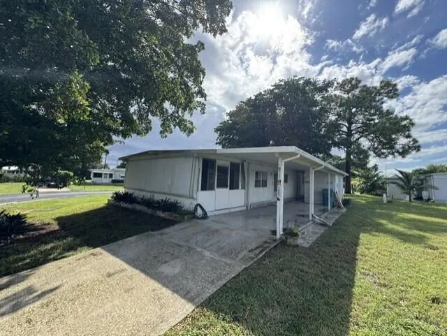 Residence photo 2