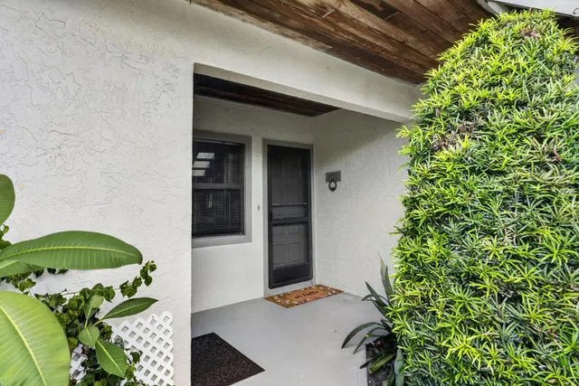 Residence photo 4