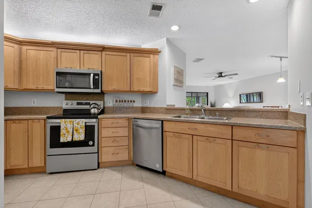 Residence photo 23