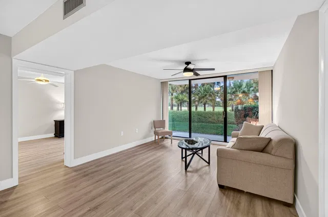  Unit 103 photo 8
