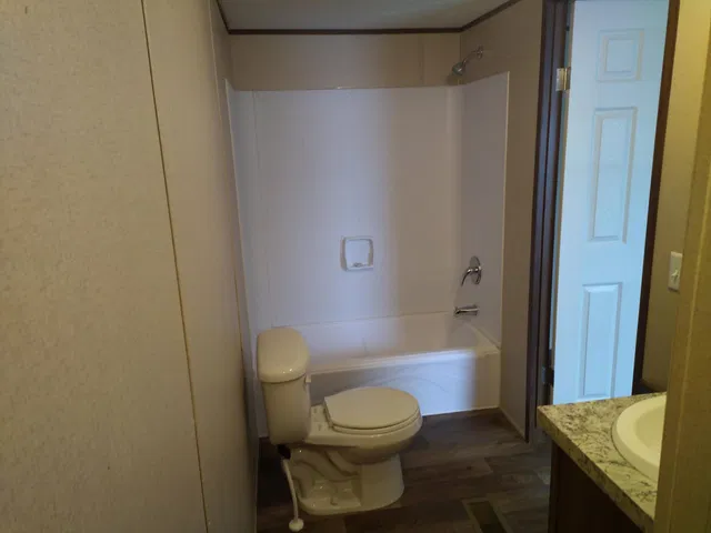 Residence photo 3