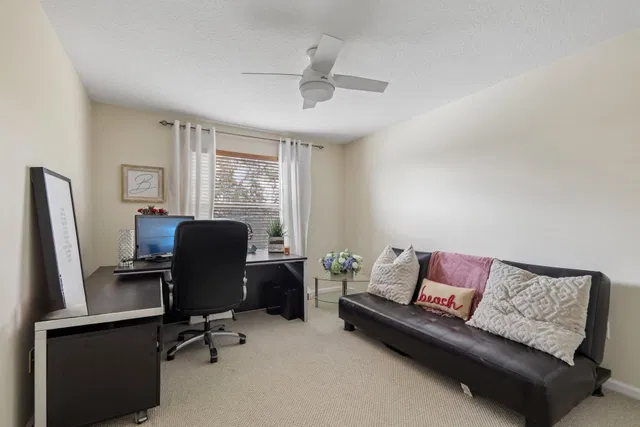  Residence photo 23