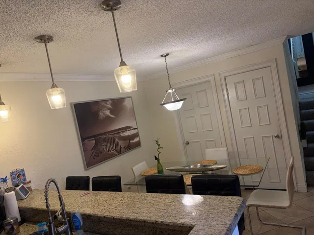 Residence photo 10