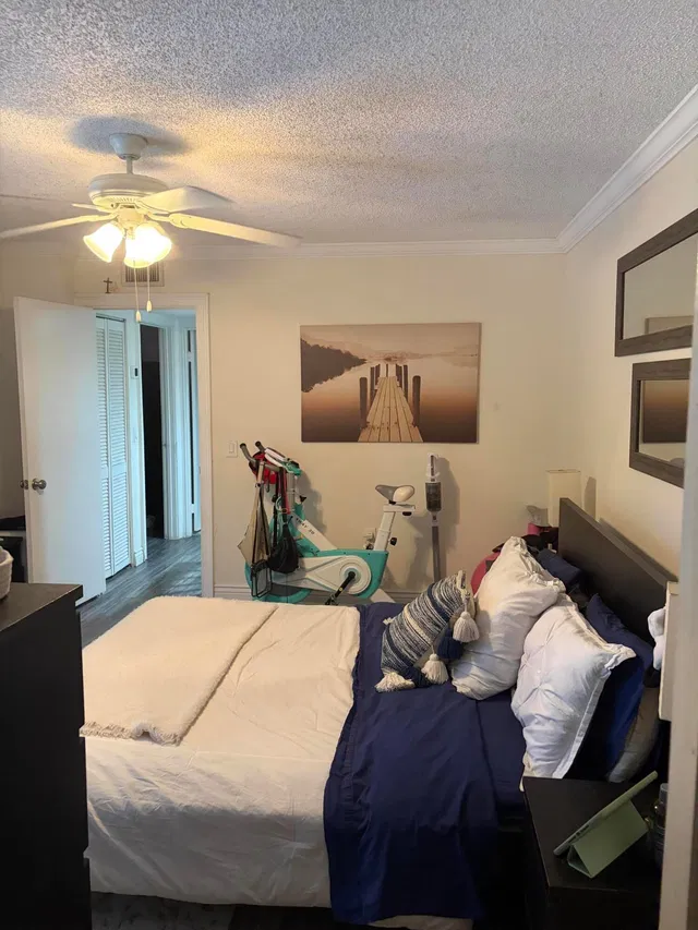 Residence photo 16