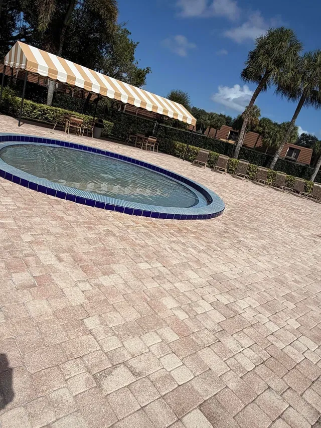 Residence photo 25