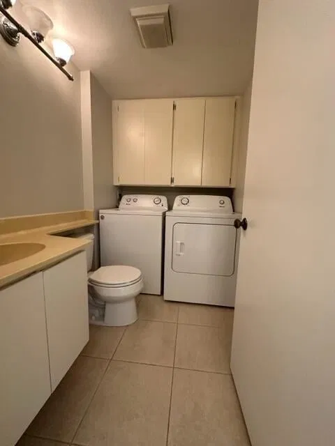 Residence photo 8