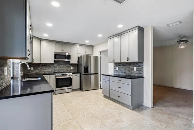 Residence photo 14