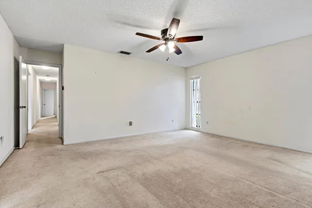 Residence photo 27