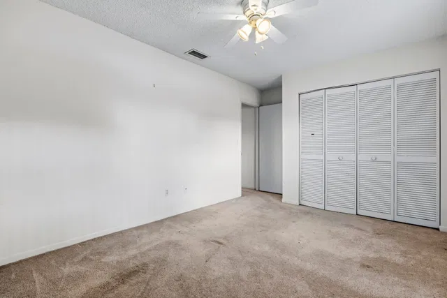 Residence photo 33