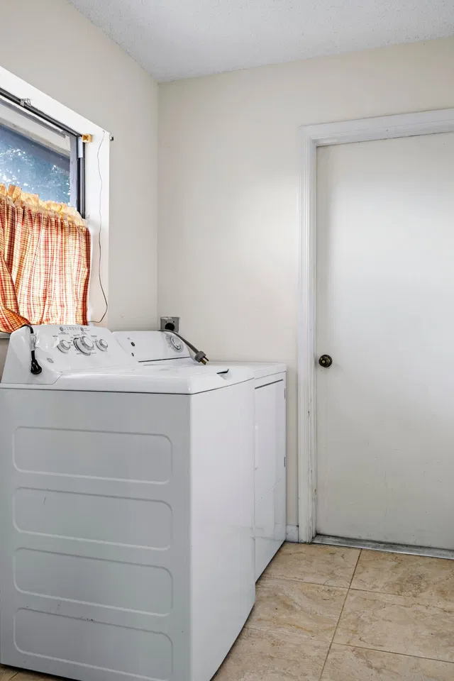 Residence photo 41