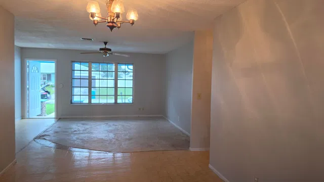 Residence photo 6