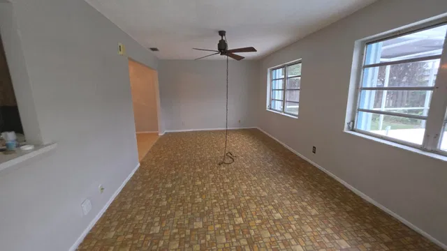 Residence photo 11